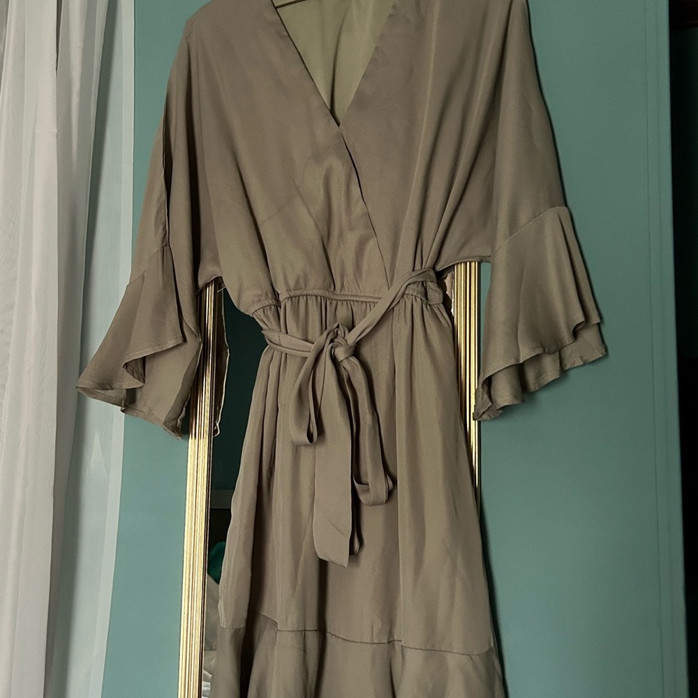 ANDREE BY UNIT Taupe Dress